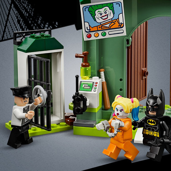 LEGO® DC Comics Batman 76138 Joker auf der Flucht und Batman