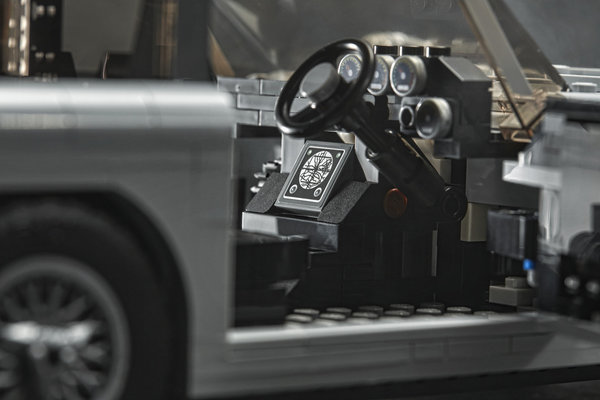 LEGO® Creator Expert 10262 James Bond Aston Martin DB5