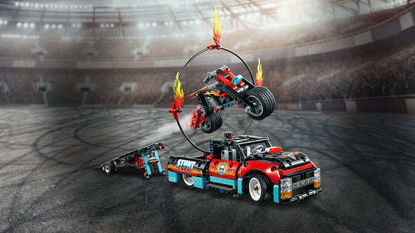 LEGO® Technic 42106 Stunt-Show mit Truck und Motorrad