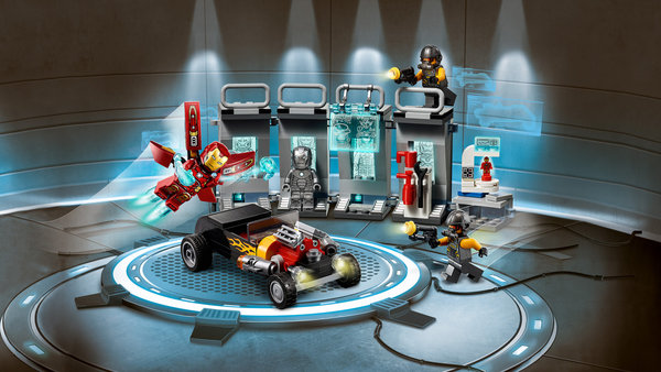 LEGO® Marvel Super Heroes 76167 Iron Mans Arsenal